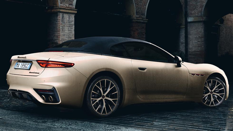 2 μοναδικές Maserati γιορτάζουν την επιστροφή της μάρκας στο σπίτι της